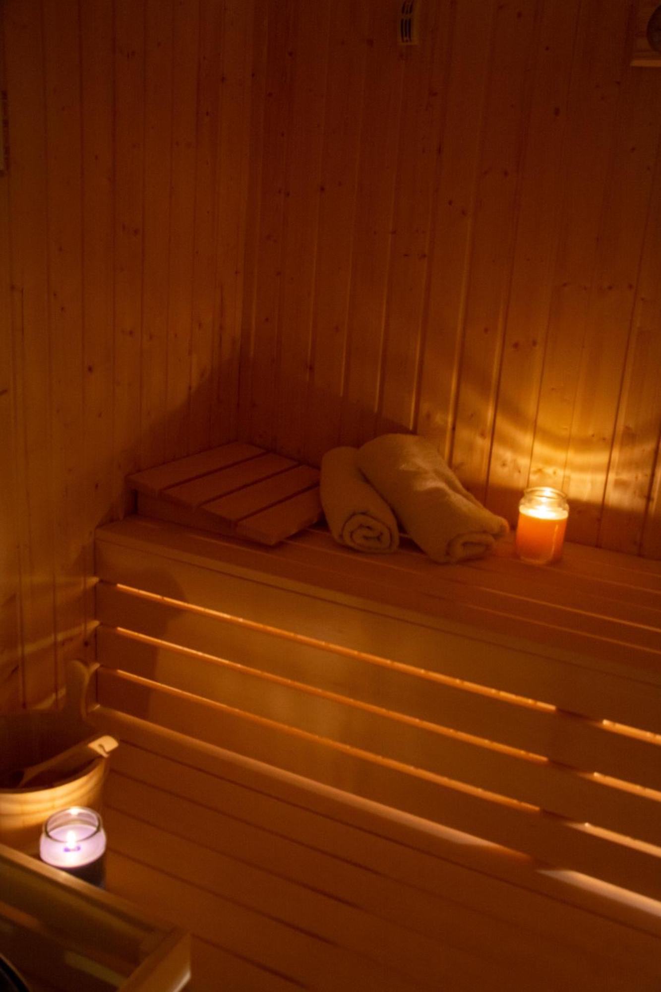 Checz Goscinna- Pokoje,Sauna,Jacuzzi, Sala Konferencyjna Grzybno Exterior photo