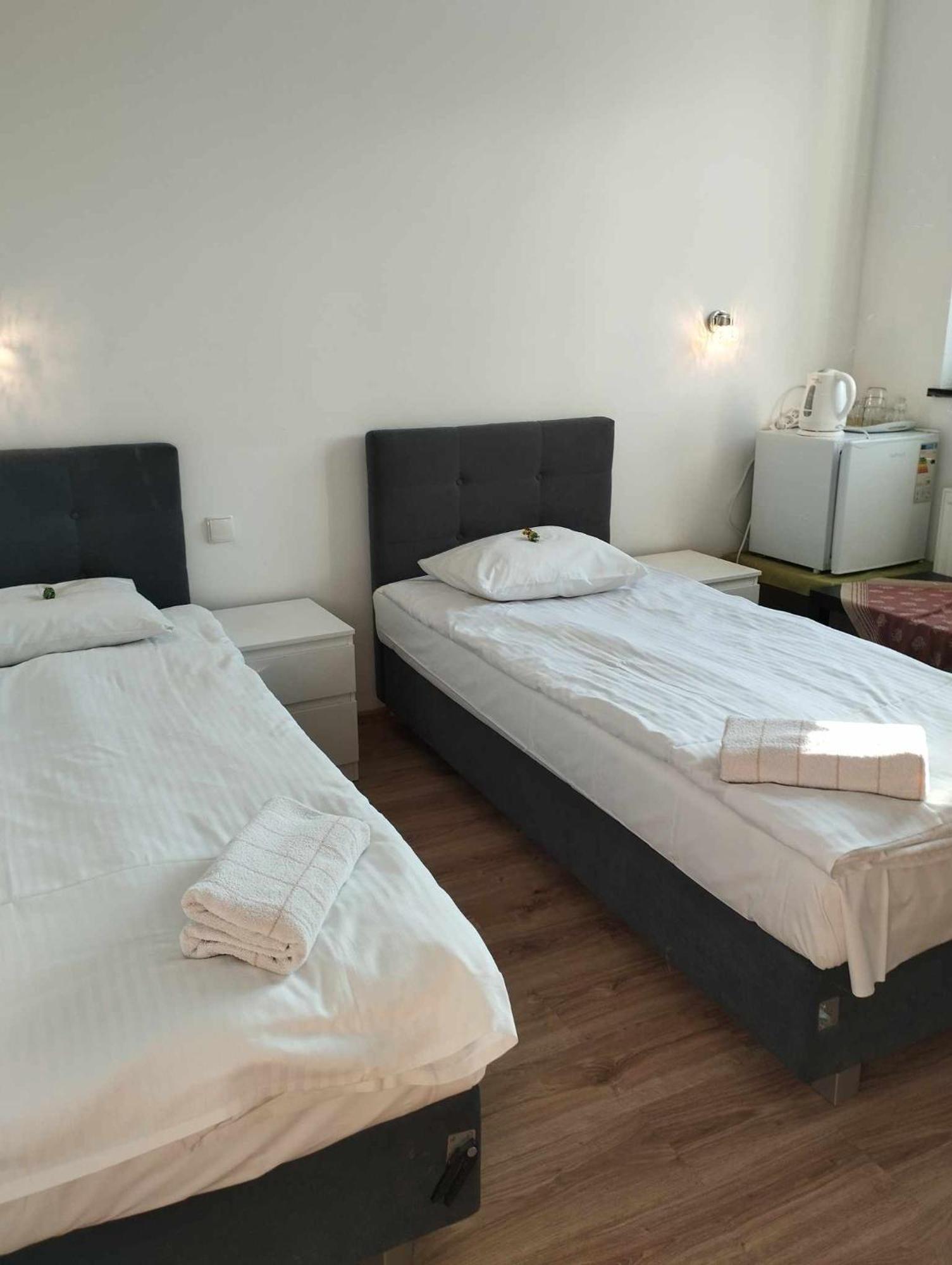 Checz Goscinna- Pokoje,Sauna,Jacuzzi, Sala Konferencyjna Grzybno Exterior photo