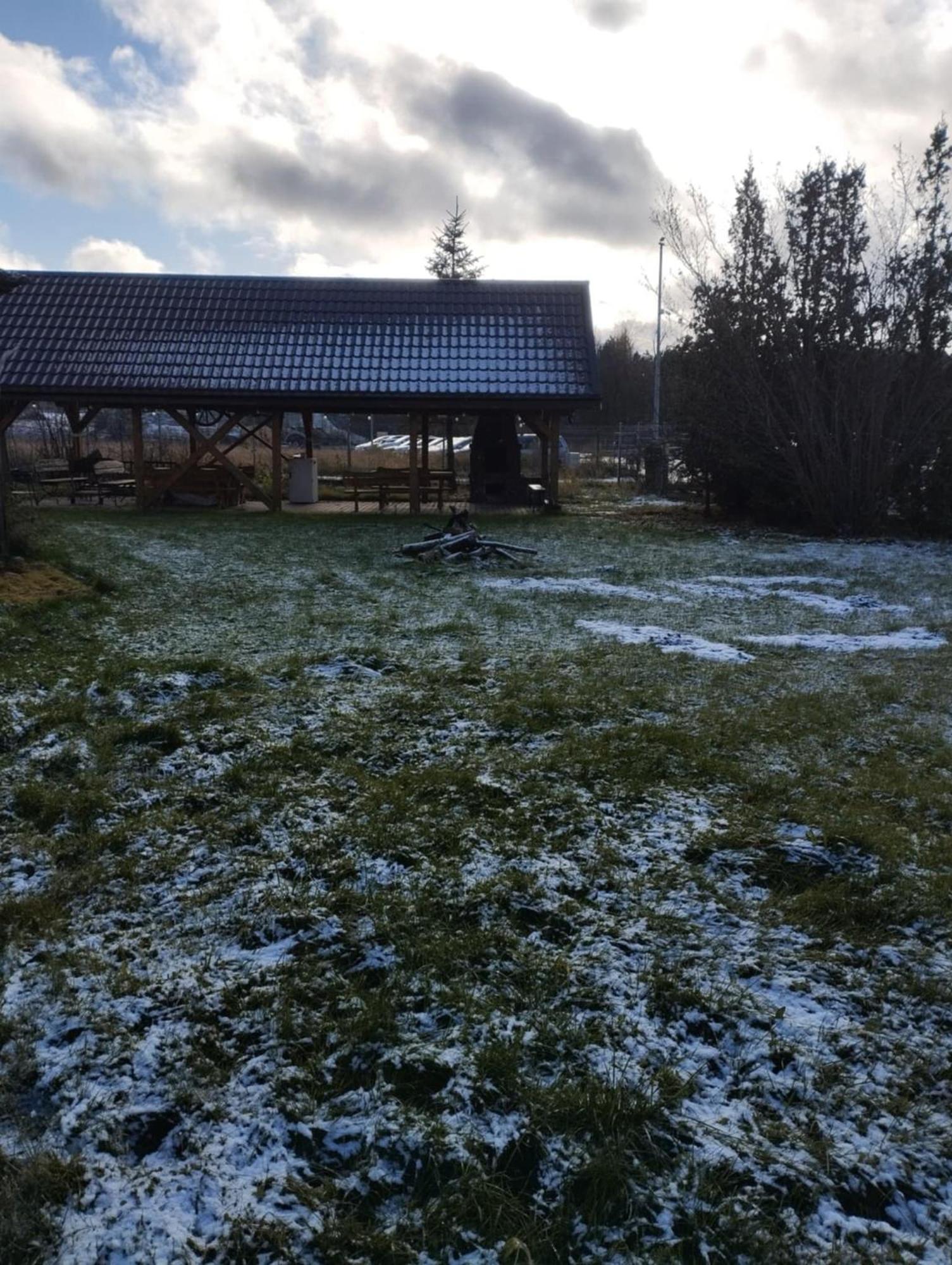 Checz Goscinna- Pokoje,Sauna,Jacuzzi, Sala Konferencyjna Grzybno Exterior photo